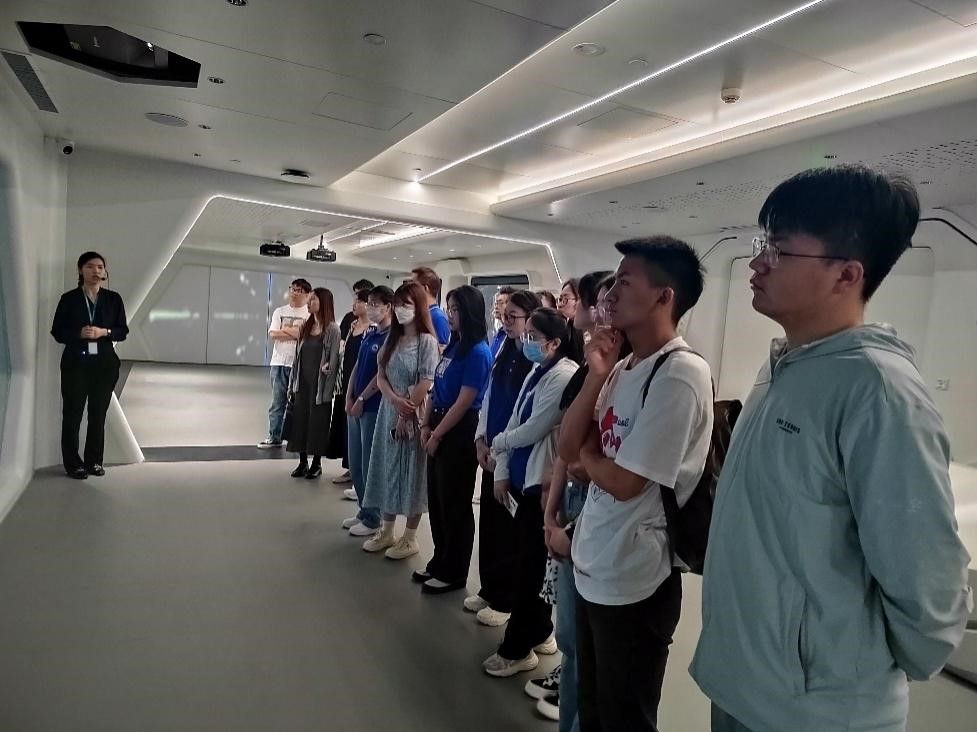 成人影片