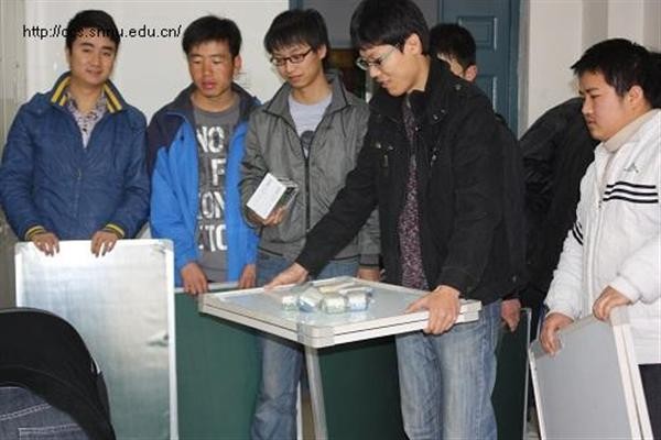 成人影片