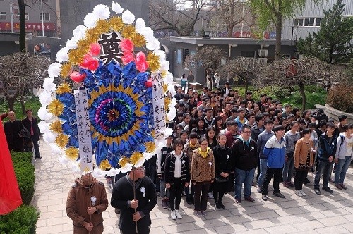 成人影片