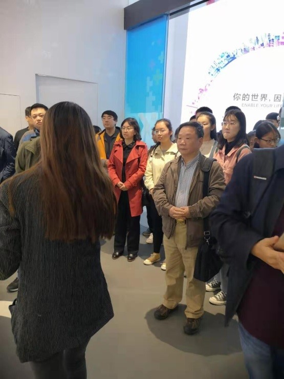 成人影片