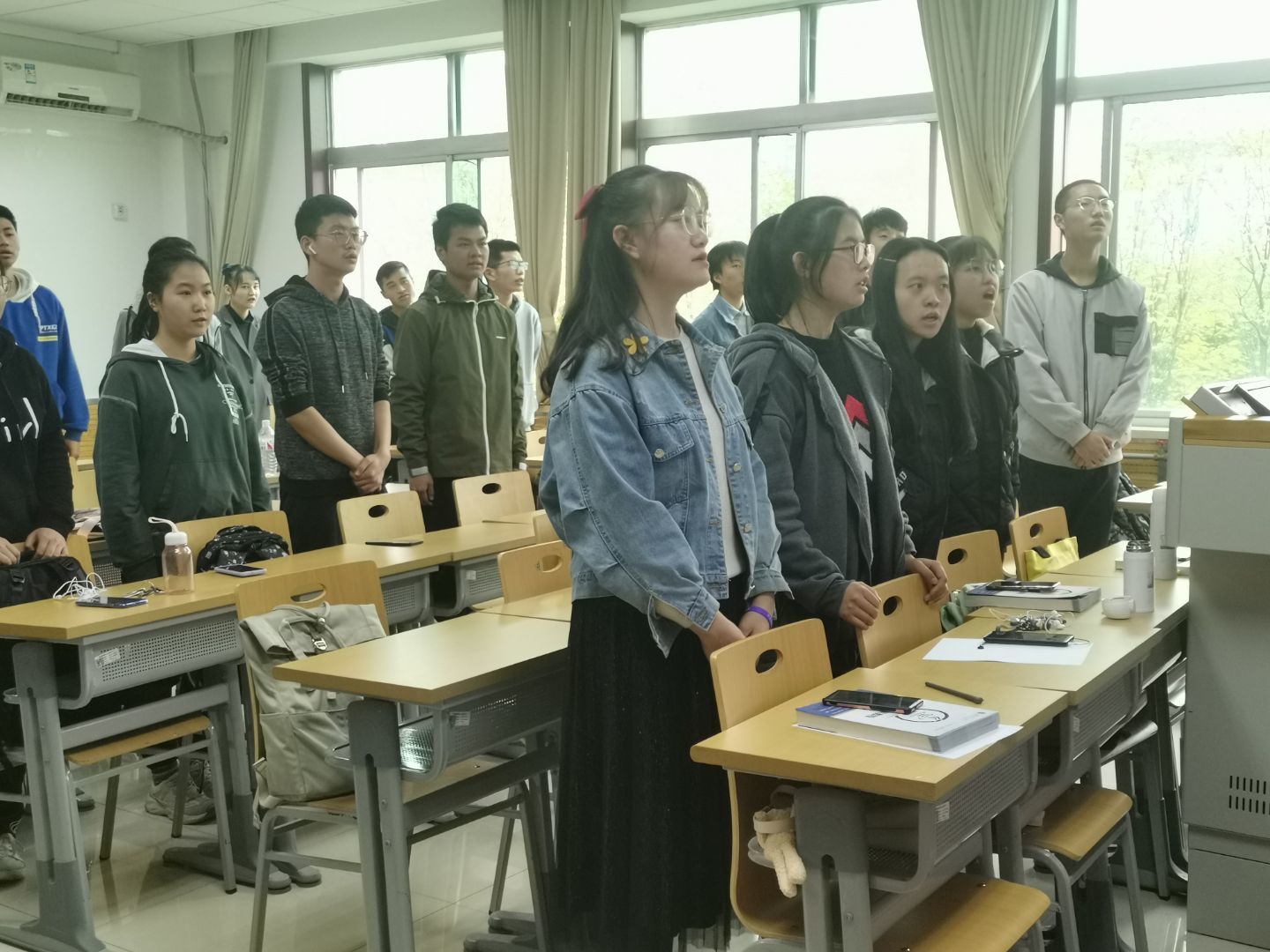 成人影片