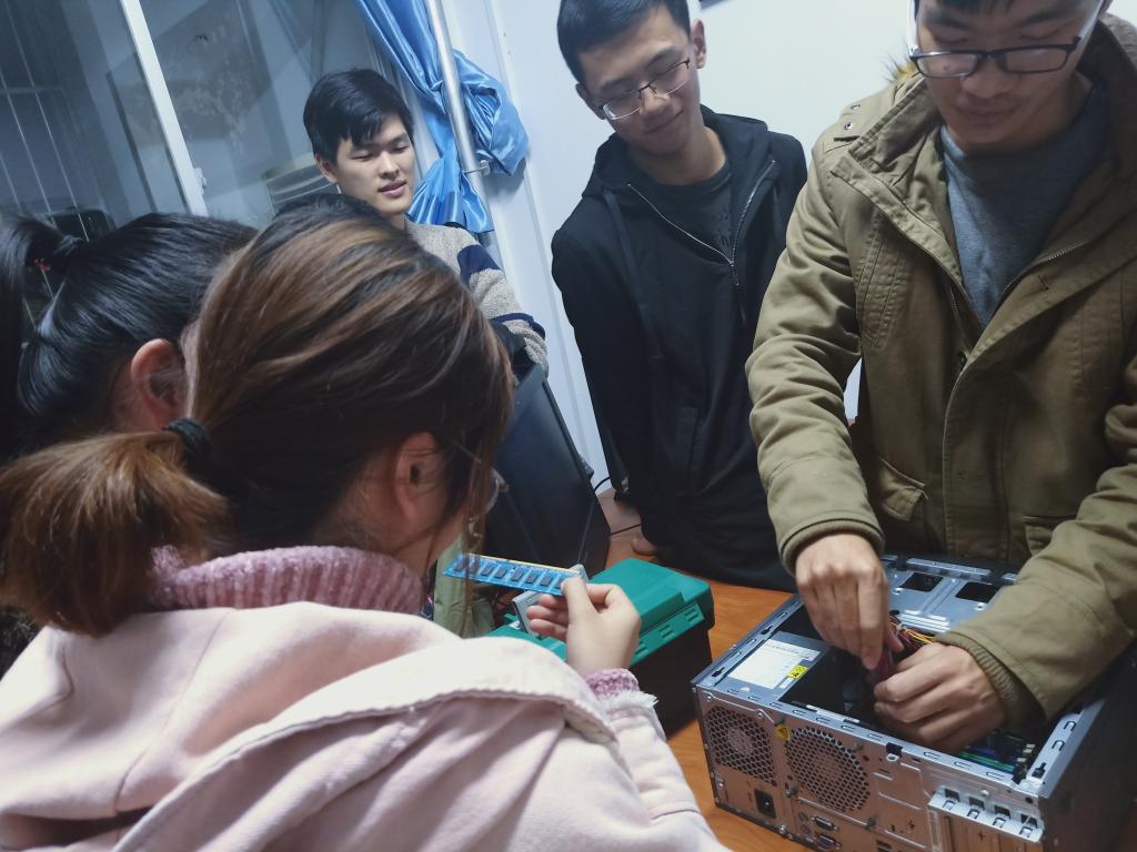 成人影片