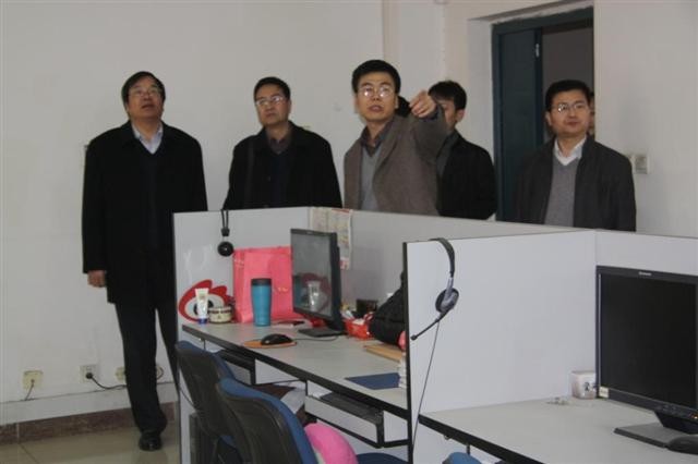 成人影片