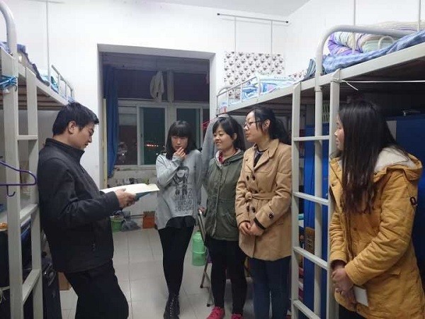 成人影片